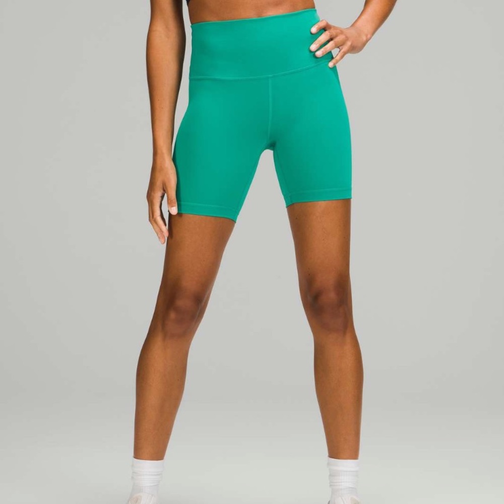 COPY - Lulu Wunder Train High-Rise Short 6 inch